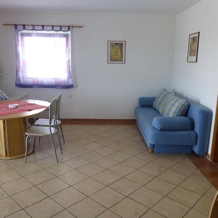 Apartments Villa Rosmarin Omišalj Екстериор снимка