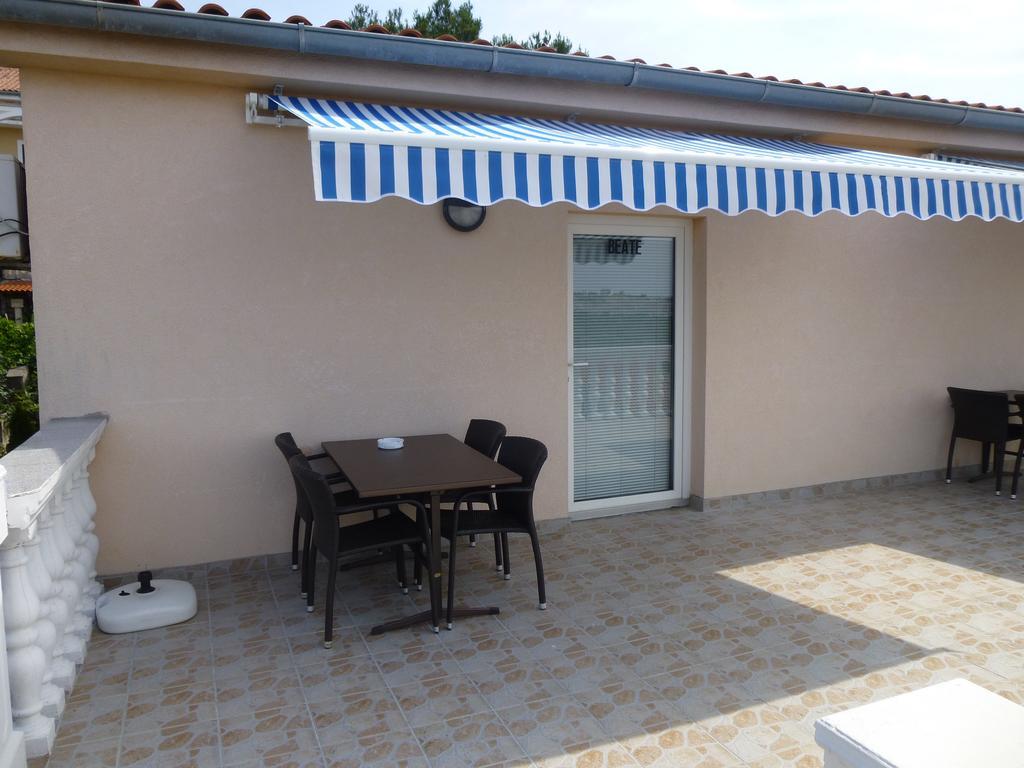 Apartments Villa Rosmarin Omišalj Екстериор снимка