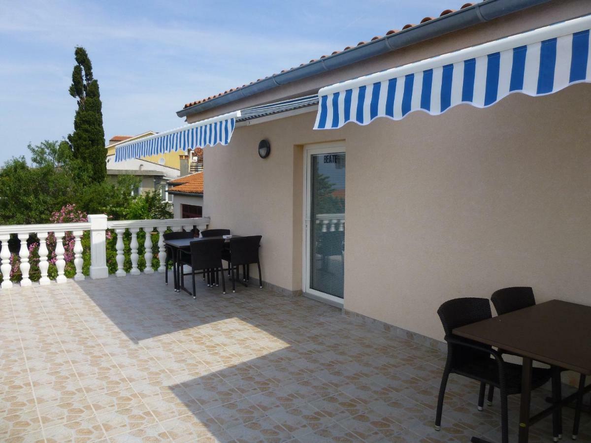 Apartments Villa Rosmarin Omišalj Екстериор снимка