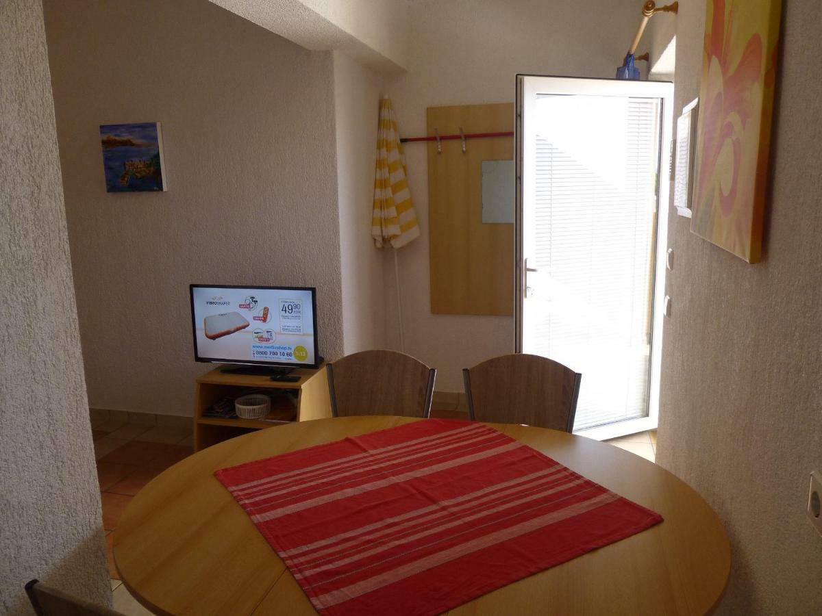 Apartments Villa Rosmarin Omišalj Екстериор снимка